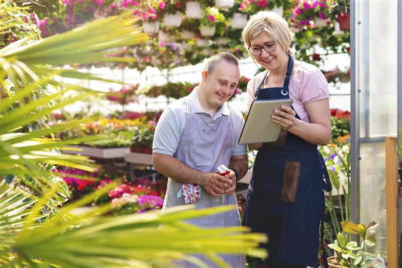 What types of activities qualify for Community Participation?